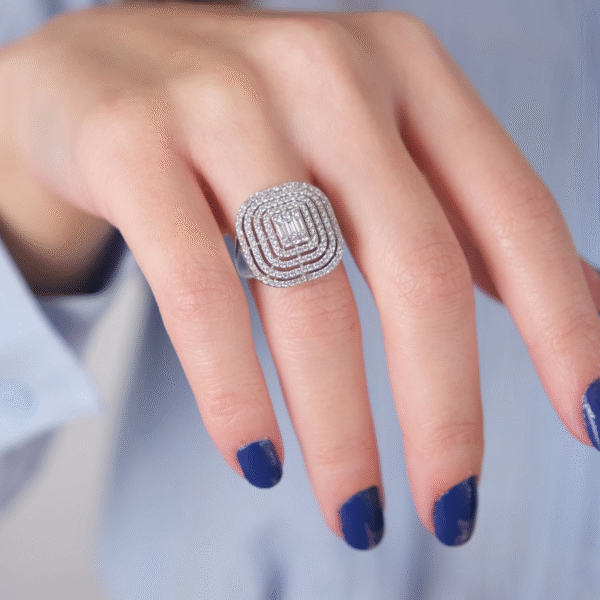 Güzide 14 Ayar Beyaz Altın Baget Yüzük