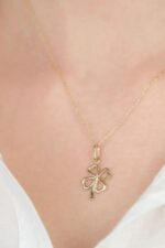 14 Ayar Altın İçi Boş Yonca Kolye Ucu 482