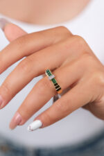 14 Ayar Altın Yeşil Taşlı Yüzük 927