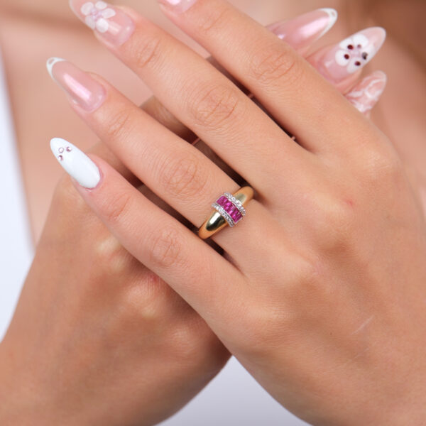 14 Ayar Altın Mor Taşlı Yüzük 925