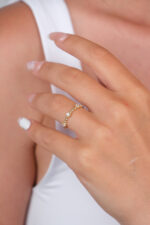 14 Ayar Altın Küçük Taşlı Yüzük 943 - Görsel 3