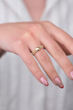 14 Ayar Altın Mini Dorikalı Yüzük 556