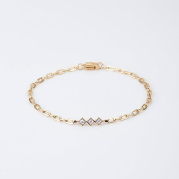 14 Ayar Altın Minimal Taşlı Üçgen Şekilli Bileklik 1071